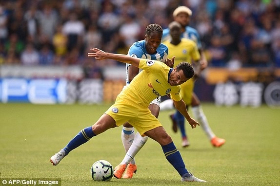 Huddersfield 0-3 Chelsea: Màn ra mắt đẹp cho Sarri - 8