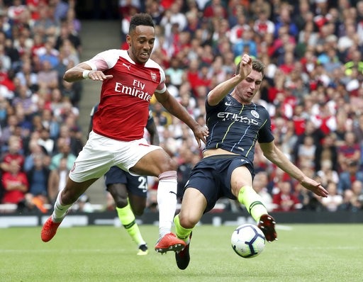 Arsenal 0-2 Man City: Sterling, B.Silva tỏa sáng - 5 Arsenal 0-2 Man City: Sterling, B.Silva tỏa sáng - 5