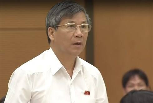 Bộ trưởng Công an: Gian lận thi THPT có thể đã diễn ra từ thời gian trước - 3
Đại biểu Nguyễn Anh Trí (Hà Nội) nêu câu hỏi, liệu gian lận thi THPT có xảy ra ở những năm trước?