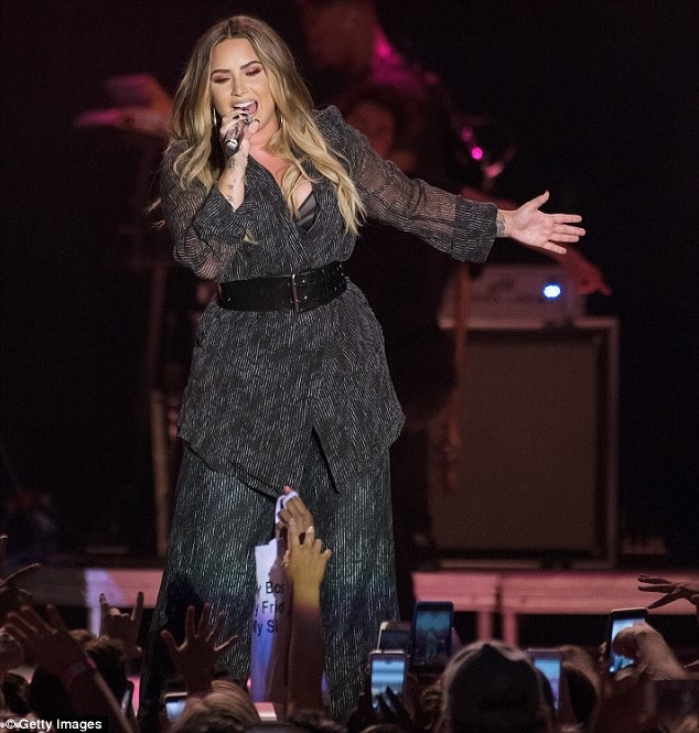 Demi Lovato sẽ đi cai nghiện dài ngày - 2