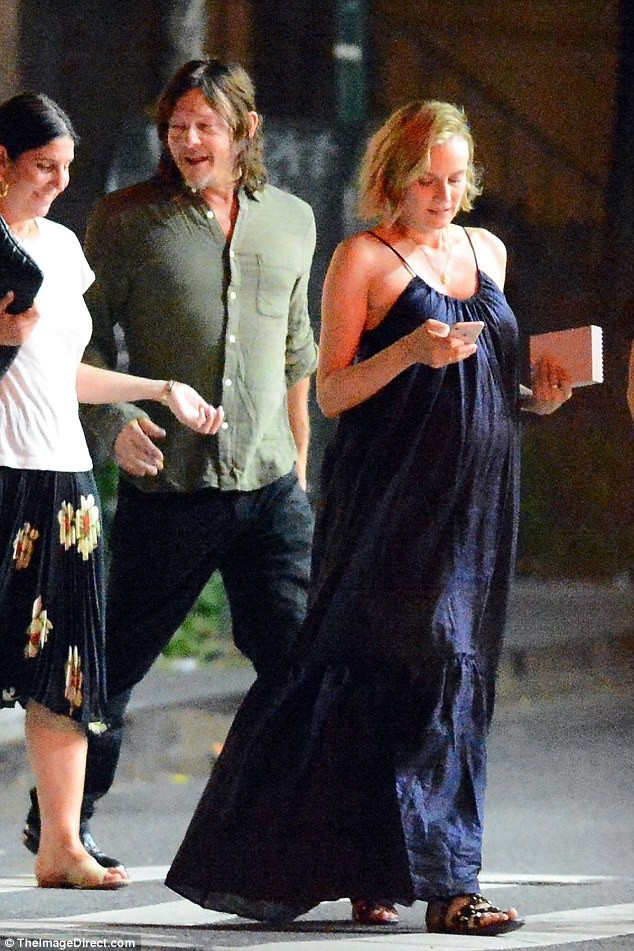 Sao phim Troy mang bầu ở tuổi 42 - 7
Diane Kruger đi ăn tối cùng bạn trai mới Norman Reedus, 49 tuổi