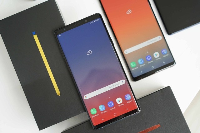 Nhiều người dùng được nâng cấp từ 128GB lên 512 GB khi mua Galaxy Note9 - 1 Cận cảnh Samsung Galaxy Note9 trước ngày mở bán tại Việt Nam.