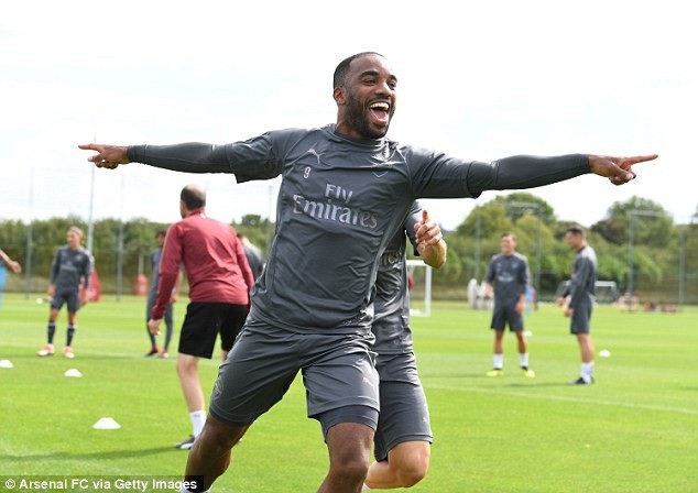 Arsenal hứng khởi trước trận quyết đấu với Chelsea - 9
Alexandre Lacazette hạ quyết tâm ghi bàn vào lưới Chelsea ngày mai