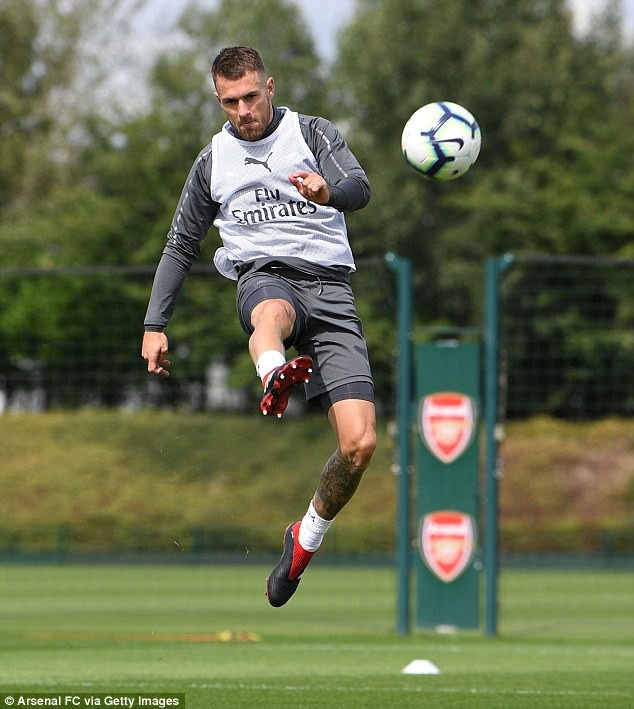 Arsenal hứng khởi trước trận quyết đấu với Chelsea - 8
Aaron Ramsey tuyên bố muốn gắn bó lâu dài cùng Arsenal