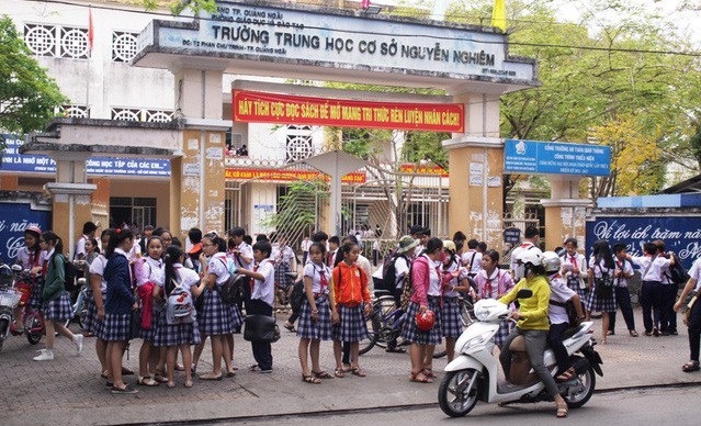 TP. Quảng Ngãi: Dùng chung đề kiểm tra 1 tiết cho học sinh THCS - 2 Việc dùng chung đề kiểm tra nhằm hạn chế tiêu cực, giải tỏa được áp lực của phụ huynh và học sinh trong vấn đề học thêm