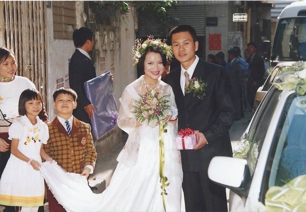 Bạch Dương kết hôn cùng ông xã Tuấn Minh.