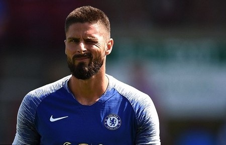 Giroud vẫn muốn gắn bó với Chelsea