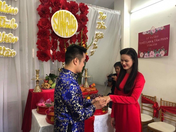 Tiết lộ về vị hôn phu doanh nhân của Á quân Vietnam's Next Top mùa đầu tiên - 17 Sau 3 năm yêu nhau, cặp đôi đã quyết định về chung một nhà.