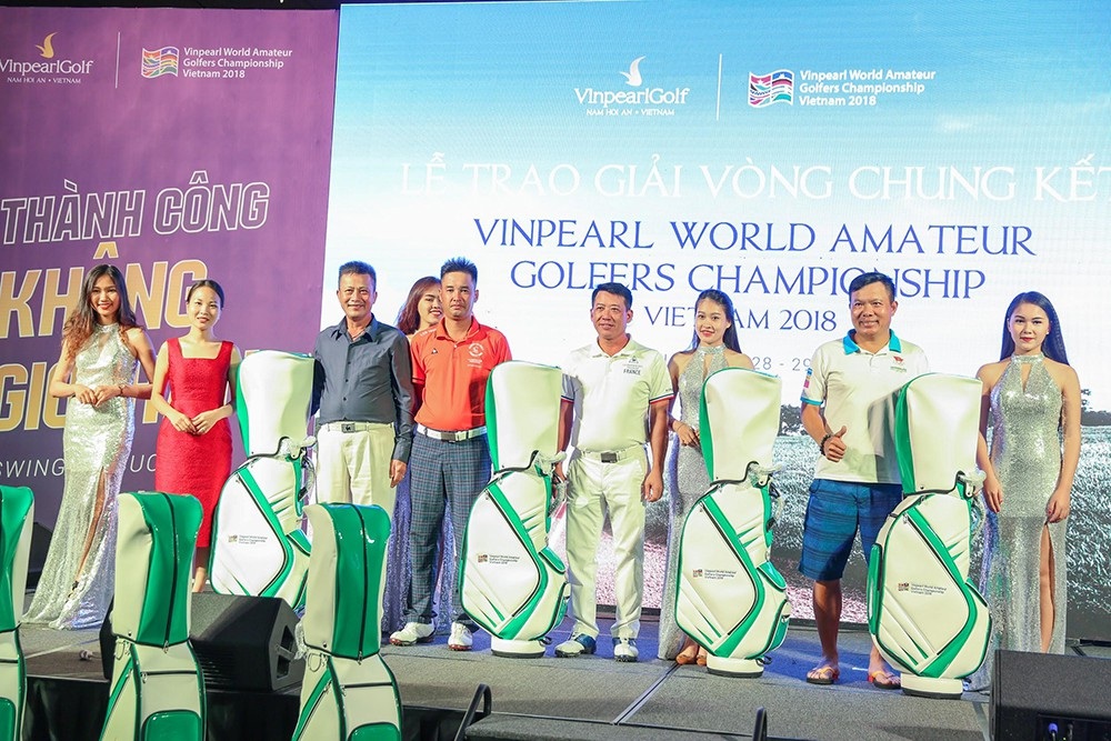 5 gôn thủ xuất sắc nhất Vinpearl WAGC Vietnam 2018 tham dự VCK giải WAGC thế giới - 6
Trước kết quả ấn tượng của Vinpearl WAGC Vietnam 2018, ông Vũ Nguyên - Trọng tài R&A Level 3, Giám đốc điều hành giải, kỳ vọng: “Với lực lượng golfer đại diện Việt Nam năm nay, đội tuyển golf nghiệp dư Việt Nam hoàn toàn có thể tự tin vào việc bảo vệ ngôi vô địch WAGC thế giới”.