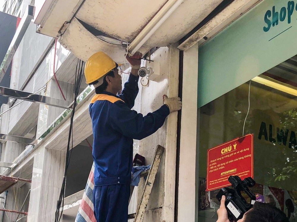Cận cảnh hệ thống camera theo dõi ngập úng khắp Hà Nội - 3
Hệ thống camera này hoạt động 24/24 giờ, kể cả ban đêm nhờ công nghệ hồng ngoại.