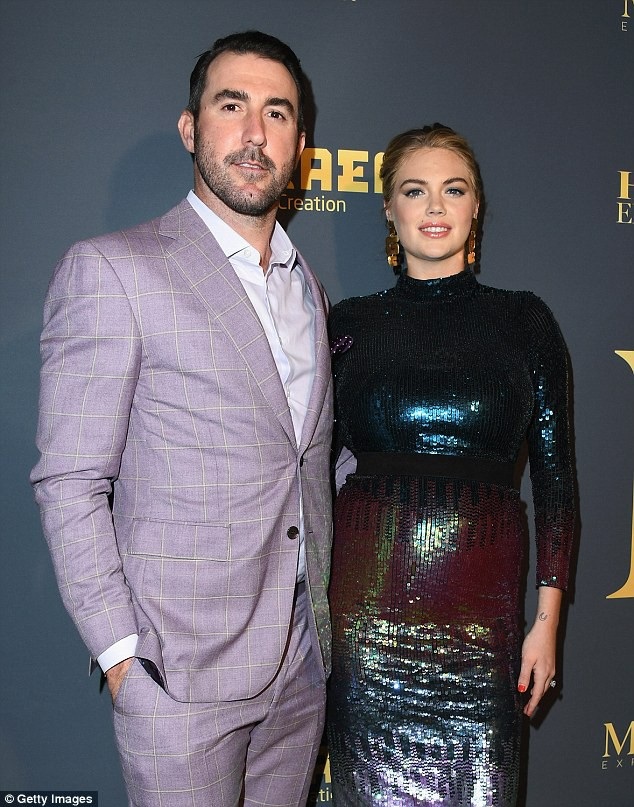 
Người đẹp 9X và chồng Justin Verlander kết hôn tại Ý vào năm ngoái
