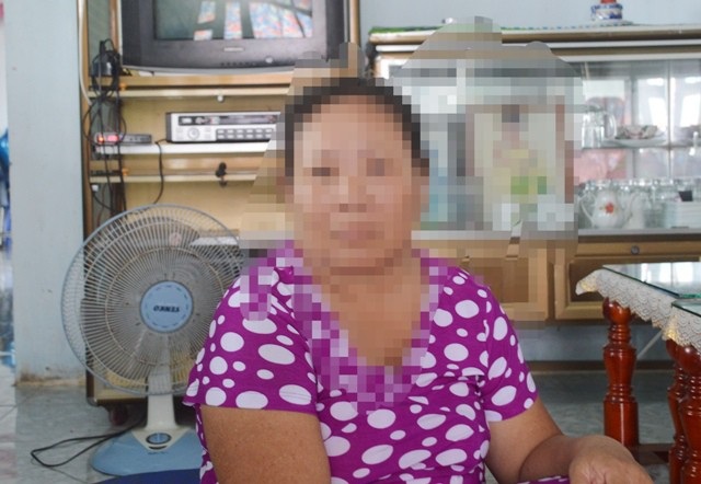 Cô dâu Việt ở Trung Quốc cầu cứu, nghi bị gia đình chồng bạo hành - 2
Bà L.T.Đ. (mẹ chị H.) đang nóng lòng muốn đưa con gái lấy chồng ở Trung Quốc trở về nhà.