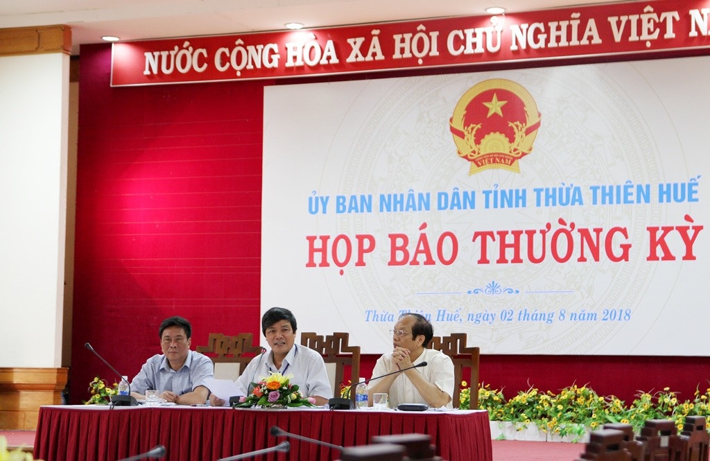 Rà soát thi THPT quốc gia tại Huế: Không có kẽ hở cho người xấu lợi dụng thay đổi điểm - 1 Tại buổi Họp báo thường kỳ UBND tỉnh Thừa Thiên Huế, PV Dân trí đã đặt câu hỏi cung cấp Báo cáo công tác rà soát, đánh giá công tác tổ chức kỳ thi THPT quốc gia năm 2018
