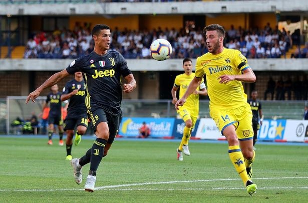 C.Ronaldo gây thất vọng ở Juventus: Cần lắm đồng minh! - 2
Một trong những lý do bởi C.Ronaldo chưa tìm được đồng minh có thể phục vụ mình như thời ở Real Madrid
