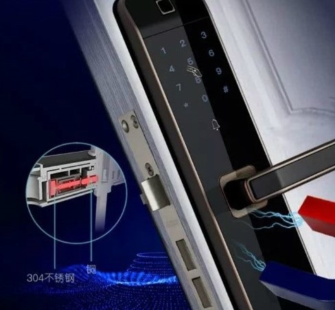 Chiếc hộp có thể mở mọi loại khóa cửa thông minh trong 3 giây - 2 Chiếc hộp có thể mở mọi loại khóa cửa thông minh trong 3 giây - 2
