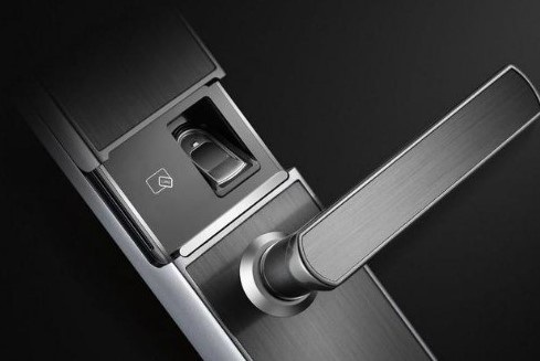 Chiếc hộp có thể mở mọi loại khóa cửa thông minh trong 3 giây - 3 Chiếc hộp có thể mở mọi loại khóa cửa thông minh trong 3 giây - 3