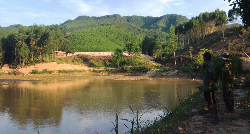 Hai trang trại lợn ngang nhiên “tra tấn” người dân ngay từ đầu nguồn nước! - Ảnh 8. Hai trang trại lợn ngang nhiên “tra tấn” người dân ngay từ đầu nguồn nước! - Ảnh 8.