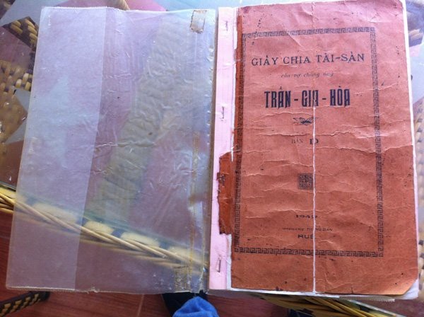 Chết hụt giữa đại ngàn và bi kịch cuộc đời đại gia giàu nhất Bình Thuận - 3
Cuốn di chúc của ông Trần Gia Hòa.