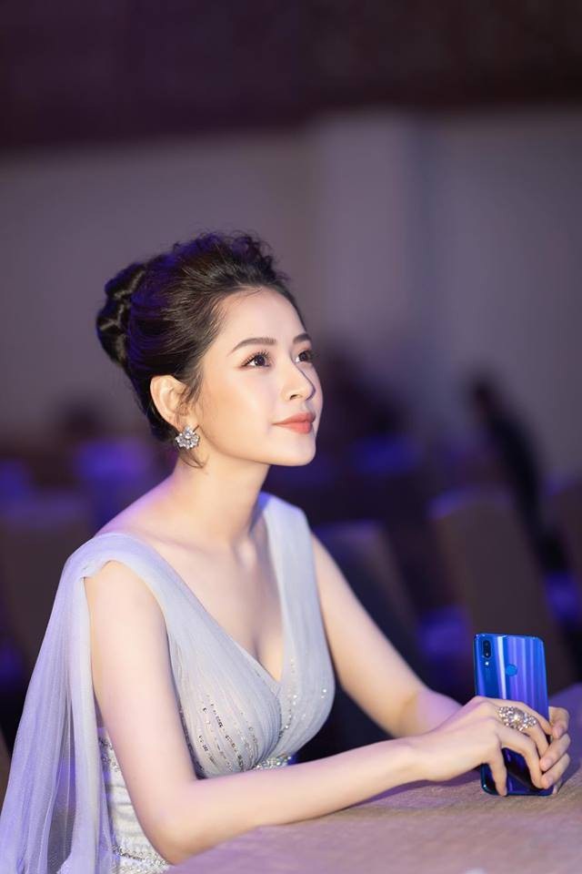 Chi Pu xinh đẹp “không góc chết” trong vai trò đại sứ Huawei Nova 3i - 3 … cho đến ảnh sự kiện đều đẹp say đắm