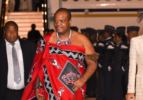 Bị Trung Quốc "lôi kéo", đồng minh châu Phi duy nhất quyết không bỏ Đài Loan - 1 Quốc vương Eswatini Mswati III (Ảnh: GCIS)