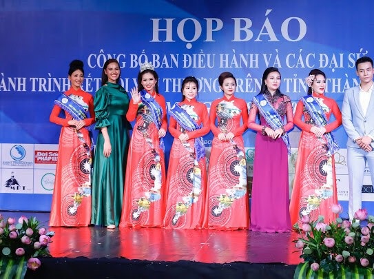 Hoa hậu Vũ Thanh Thảo làm giám đốc phụ trách khu vực phía nam đại sứ hành trình kết nối yêu thương - 3 Catriona Gary đăng quang hoa hậu hoàn vũ Philippines năm 2018