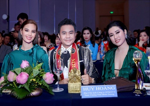 Hoa hậu Vũ Thanh Thảo làm giám đốc phụ trách khu vực phía nam đại sứ hành trình kết nối yêu thương - 8 Hoa hậu Catriona Gary là khách mời danh dự đồng hành cùng với Nam vương Huy Hoàng và Emily Hồng Nhung top 10 Hoa hậu du lịch quốc tế