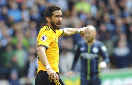 Wolves 1-1 Man City: Dấu ấn của các hậu vệ - 3
Tiền vệ người Bồ Đào Nha Joao Moutinho