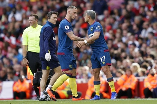 Arsenal 3-1 West Ham: Chiến thắng đầu tay của Emery - 2
Mất Arnautovic khiến các đợt phản công của West Ham yếu hẳn đi