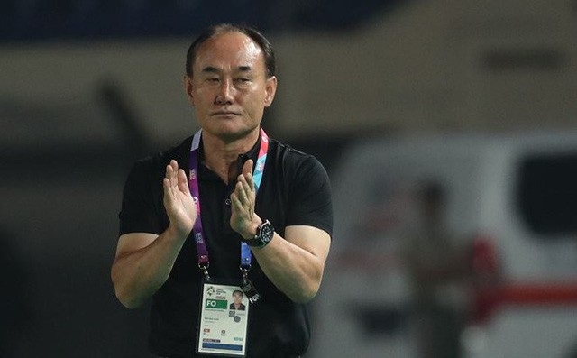 
HLV Kim Hak Bum thận trọng trước cuộc đấu với Olympic Việt Nam

