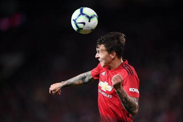 Ba nguyên nhân khiến Man Utd thảm bại trước Tottenham - 3 Lindelof tỏ ra lúng túng trong các tình huống nguy hiểm