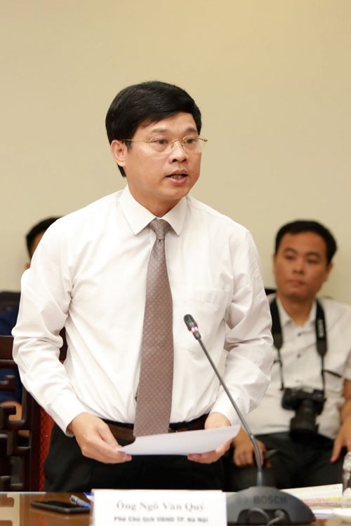 PGS Nguyễn Văn Huy nhận Giải thưởng Bùi Xuân Phái - 1 Phó Chủ tịch UBND TP Hà Nội, ông Ngô Văn Quý phát biểu tại Lễ trao giải.