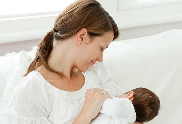 Nguyên tắc vàng phòng ngừa ung thư vú - 2 Phụ nữ nuôi con bằng sữa mẹ có thể giảm nguy cơ tử vong do ung thư vú