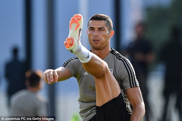 C.Ronaldo quyết cạn tình với Real Madrid - 1
C.Ronaldo bỏ theo dõi trang Instagram của Real Madrid