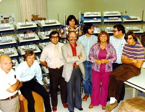 Những cột mốc của Apple trên đường trở thành "bá chủ" thế giới - 4 Những nhân viên đời đầu của Apple.