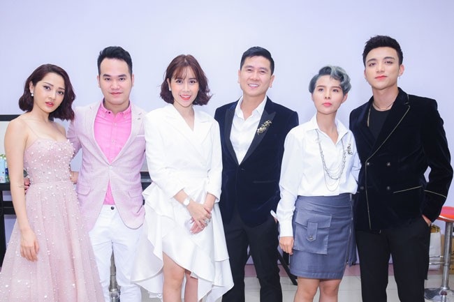Bảo Anh bắt tay Khắc Hưng “đấu” với vợ chồng Hồ Hoài Anh - 3 Dàn HLV của Giọng hát Việt nhí 2018.