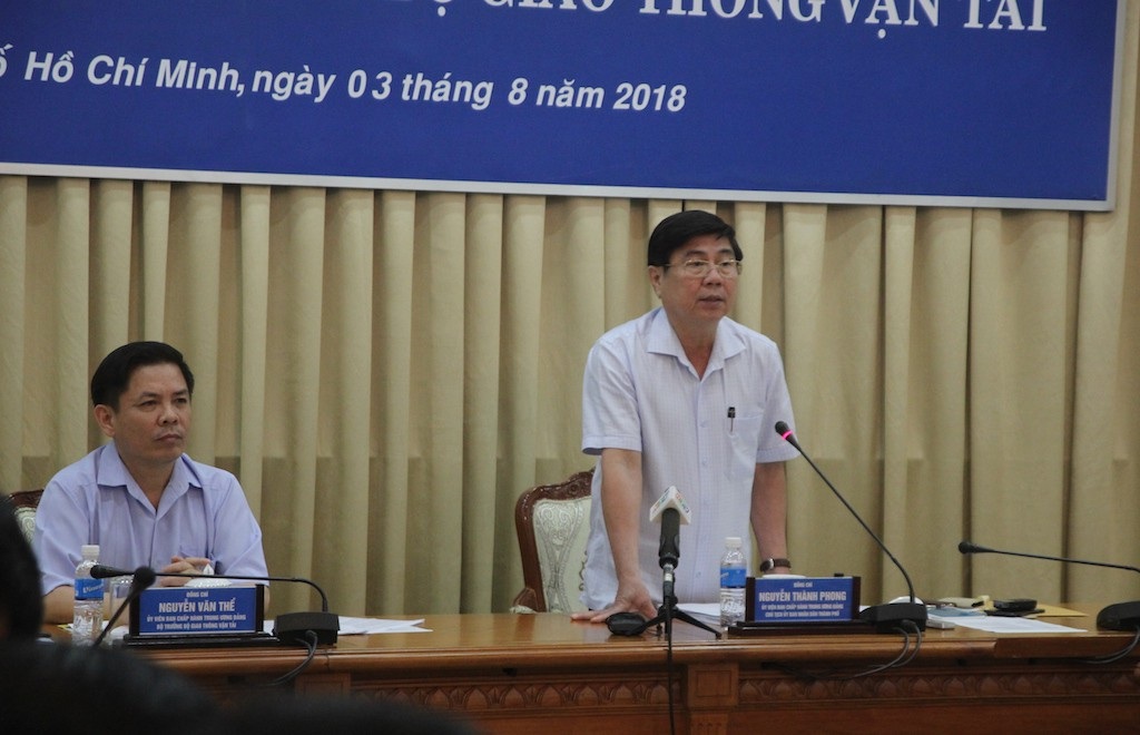 Sẽ mở rộng sân bay Tân Sơn Nhất thêm 300ha? - 2 Chủ tịch UBND TPHCM Nguyễn Thành Phong cho biết rất nôn nóng với dự án đường sắt tốc độ cao TPHCM - Cần Thơ