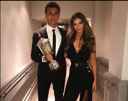 Điểm danh những mỹ nhân xinh đẹp nhất tại Premier League - 4 Dele Alli quả thực vô cùng may mắn khi “cưa đổ” được chân dài Ruby Mae. Và trong kì World Cup vừa qua theo chân bạn trai sang đất Nga cổ vũ, Ruby Mae đã thực sự gây “bão” trên các khán đài.