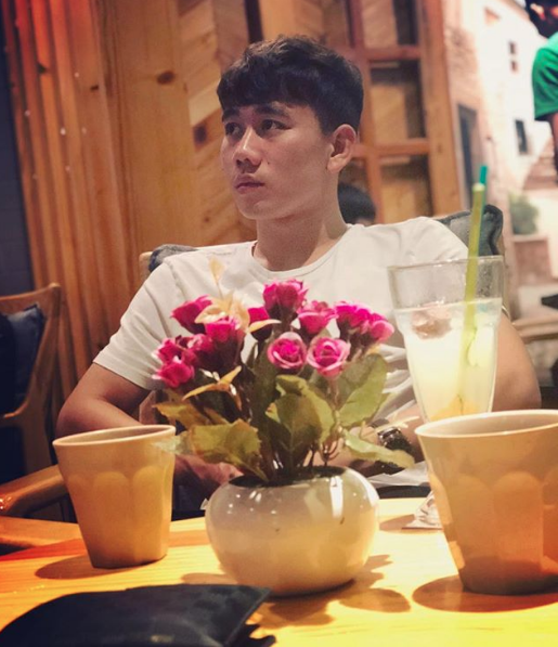 Góc nghiêng lãng tử của Minh Vương.