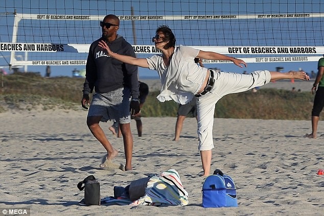 
Vợ cũ của Tom Cruise và bạn trai Jamie Foxx hẹn hò đã được 5 năm
