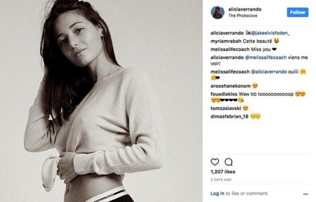 Bạn gái ngôi sao Man City diện bikini khoe dáng nóng bỏng - 3 Trang cá nhân của Alicia Verrando có rất nhiều ảnh “nóng”…