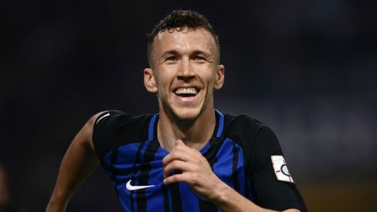 4 mục tiêu hàng đầu của MU trên thị trường chuyển nhượng - 3
Tiền vệ Perisic là ưu tiên hàng đầu của HLV Mourinho