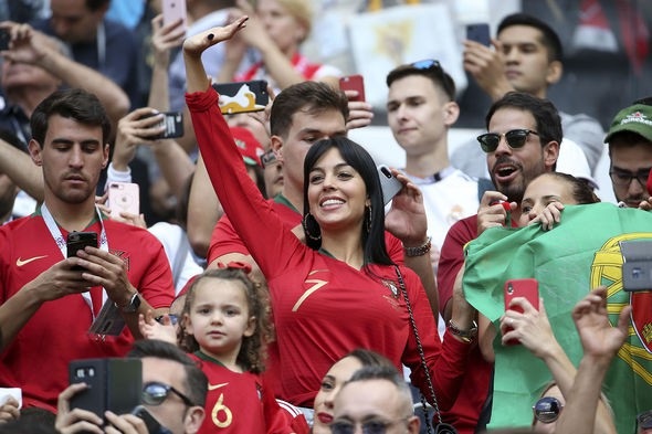 
Georgina Rodriguez vừa sang Nga cổ vũ bạn trai thi đấu tại World Cup 2018
