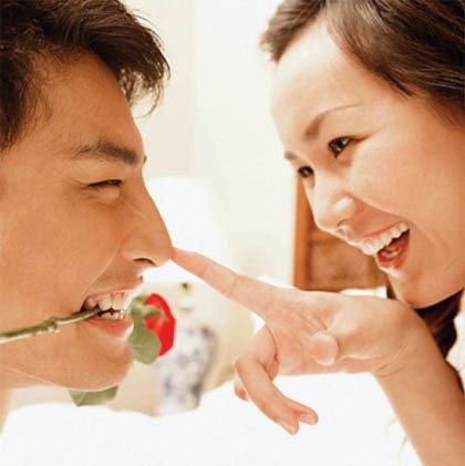 Chúng tôi có một cuộc hôn nhân bình dị, yên ổn, nào ngờ đó chỉ là sự giả tạo. Ảnh minh họa