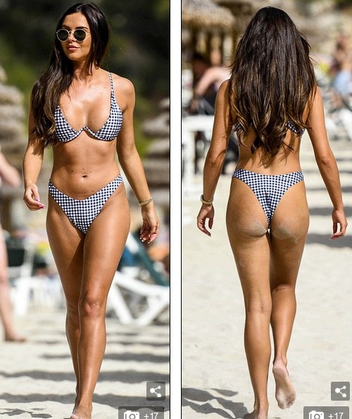 Thân hình bốc lửa của cựu hoa hậu Anh - 2
Hoa hậu 26 tuổi diện bộ bikini gợi cảm và trẻ trung