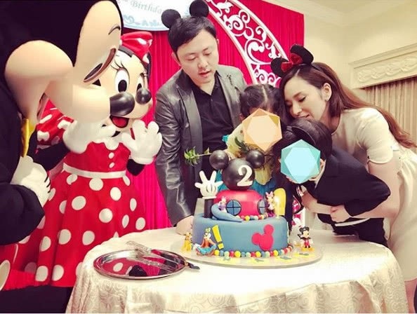 Cuộc sống nhung lụa của siêu mẫu Ngô Bội Từ bên chồng đại gia - 3
Gia đình nhỏ hạnh phúc của Ngô Bội Từ và Kỳ Hiểu Ba