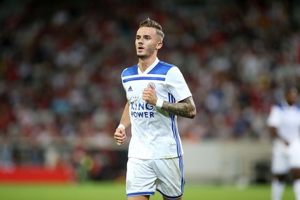 10 ngôi sao trẻ đáng theo dõi nhất Premier League mùa 2018/19 - 7
James Madisson là “số 10” khá toàn diện, vừa có khả năng kiến tạo, vừa có thể ghi bàn. Cầu thủ này có thể tăng cường chất sáng tạo cho Leicester City sau khi Riyad Mahrez rời khỏi CLB. HLV Claude Puel của Leicester City từng mô tả James Madisson là một trong những tài năng trẻ thú vị nhất của bóng đá Anh hiện nay.