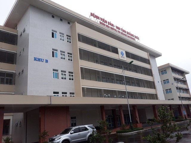 Bệnh viện nói gì vụ thai phụ tử vong khi mổ u nang? - 1 Ngày 8/8, một thai phụ đã tử vong sau khi được phẫu thuật u nang tại bệnh viện Sản - Nhi Quảng Ngãi