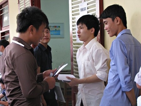 Nếu bỏ kỳ thi THPT quốc gia lại càng nảy sinh tiêu cực - 1
Nếu giao kỳ thi THPT cho địa phương hay đại học tổ chức lại càng nảy sinh tiêu cực