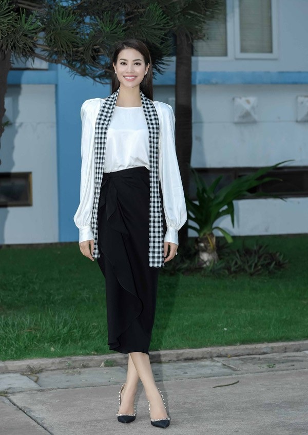 Tăng Thanh Hà, Diễm My, Giáng My... khoe vẻ thanh lịch - 5 Tăng Thanh Hà, Diễm My, Giáng My... khoe vẻ thanh lịch - 5