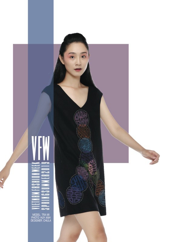 Núi Nùng “triệu đô” giữa lòng Hà Nội trở thành sàn diễn thời trang - 22 Trang phục của NTK Chula.